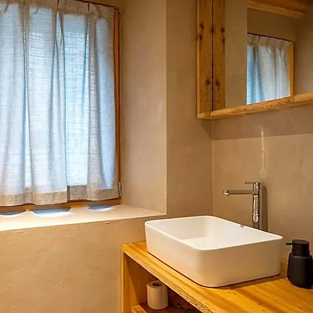 Foresteria Spluga Lägenhetshotell 3*